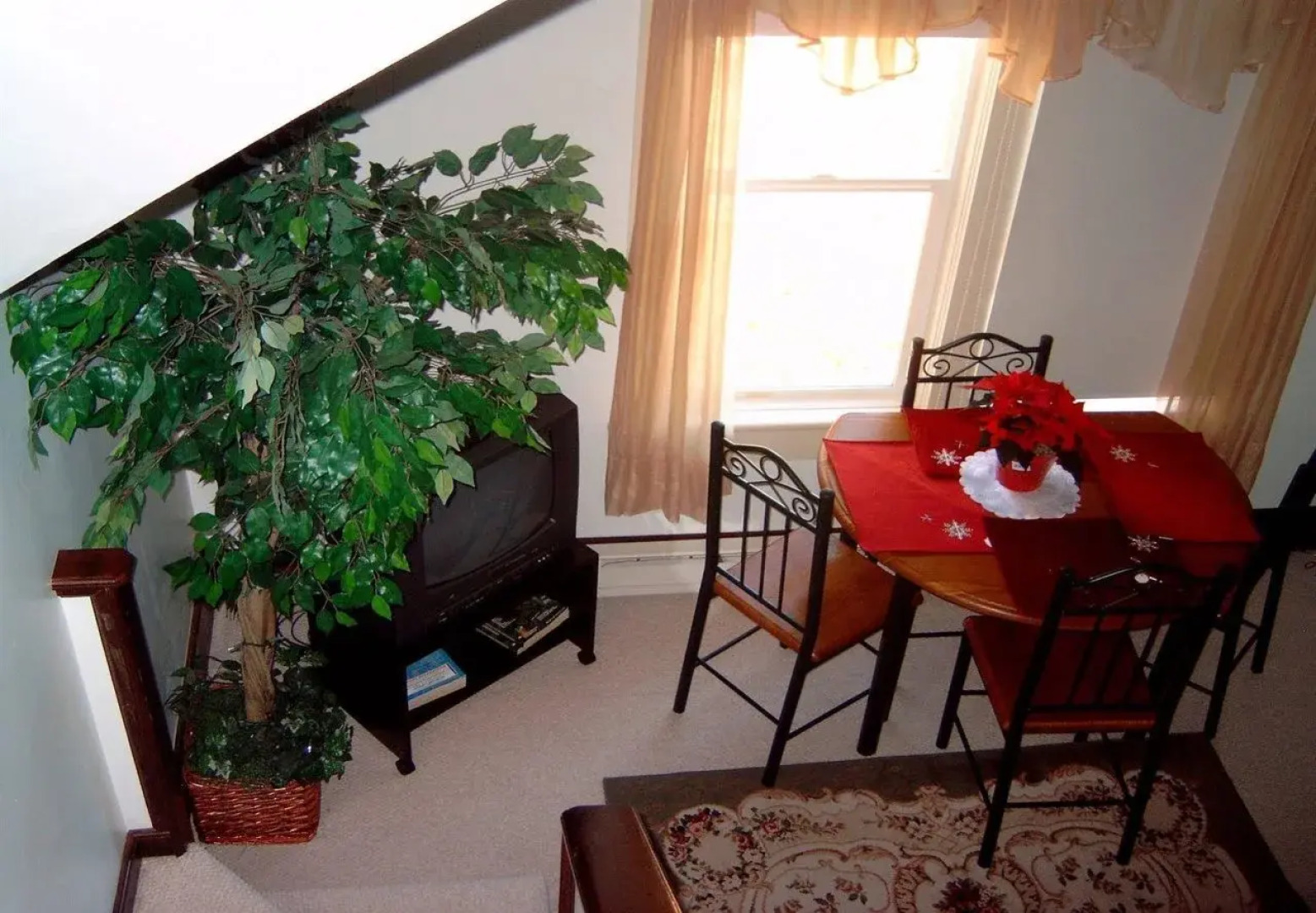 Victorian Rose Country Inn