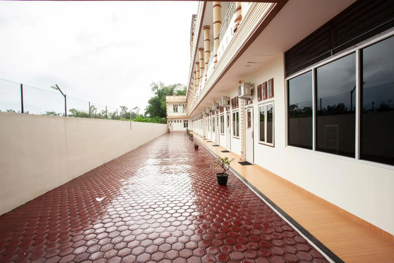 Hotel O Sopou Penginapan Rinal & Tuah