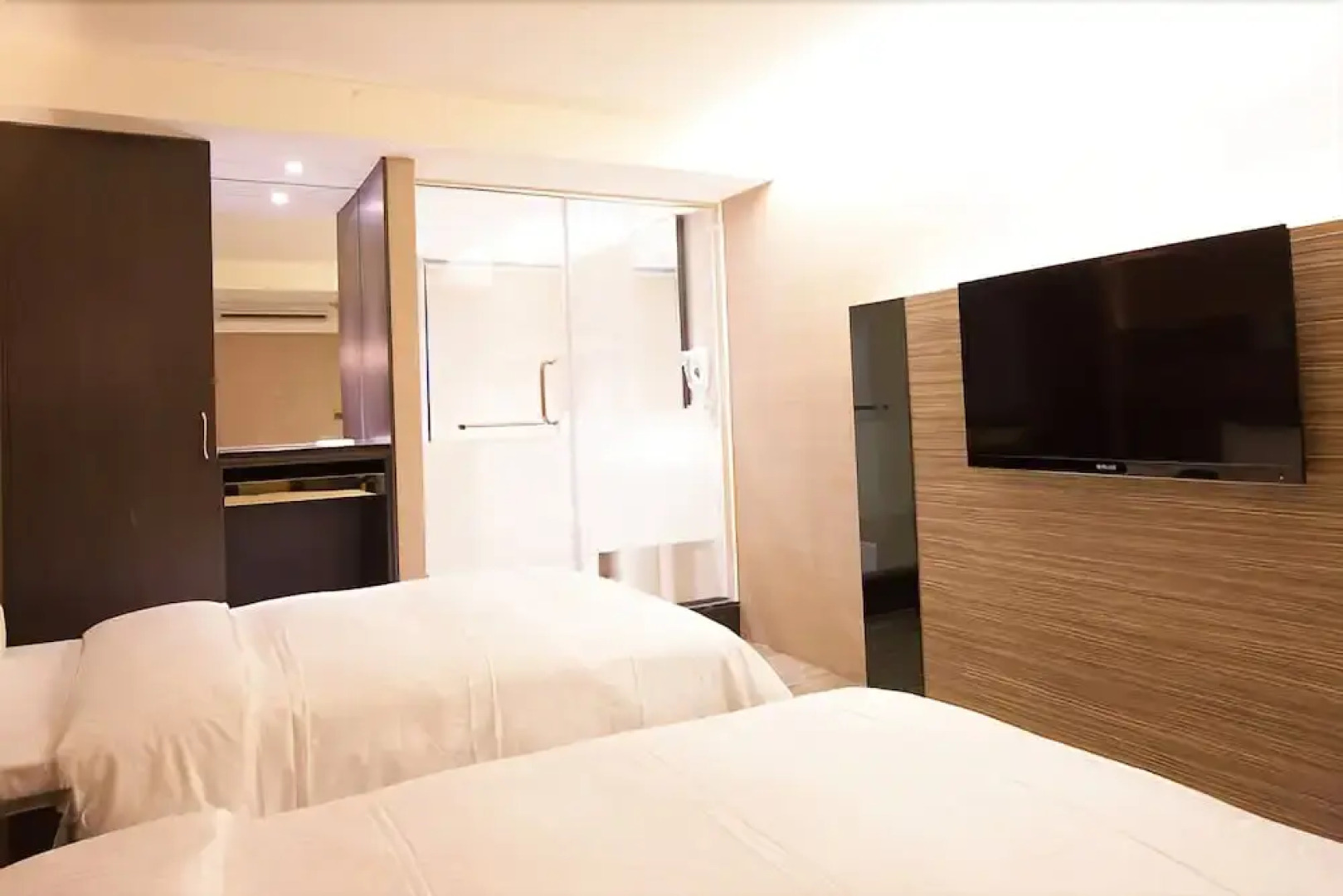 Yuanlin Business Hotel