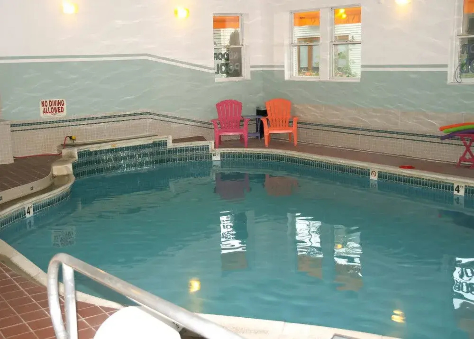 Camden Riverhouse Hotel