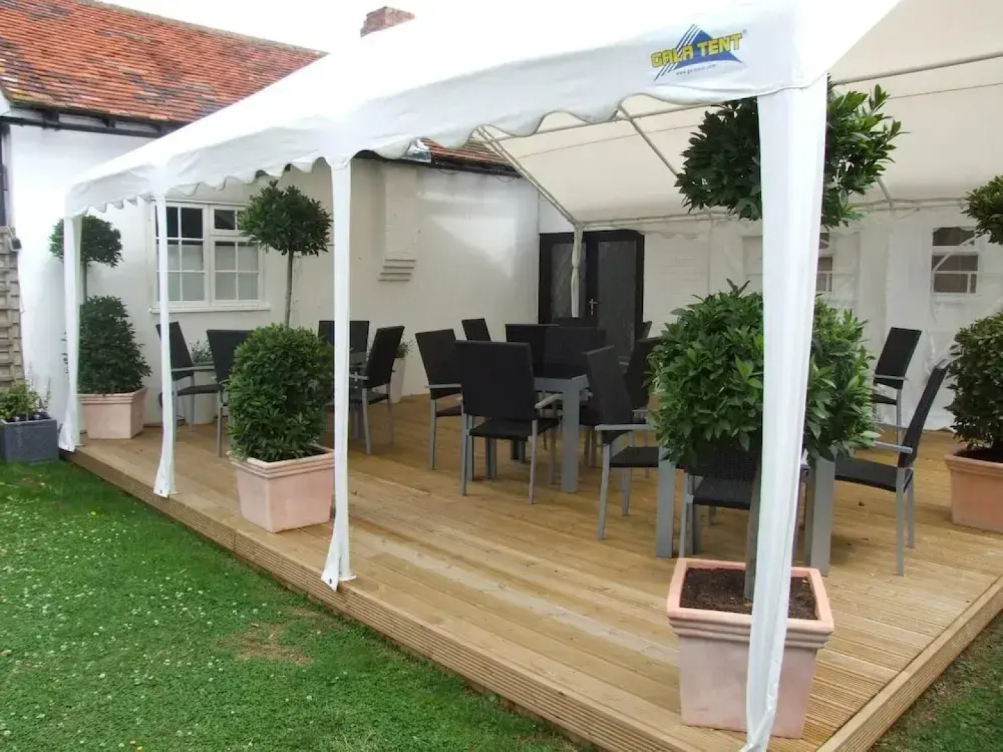 Cornfields Hotel & Restaurant