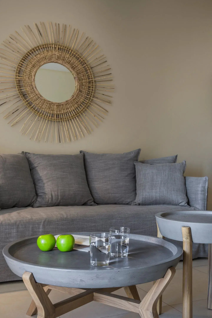 Meliti Waterfront Suites