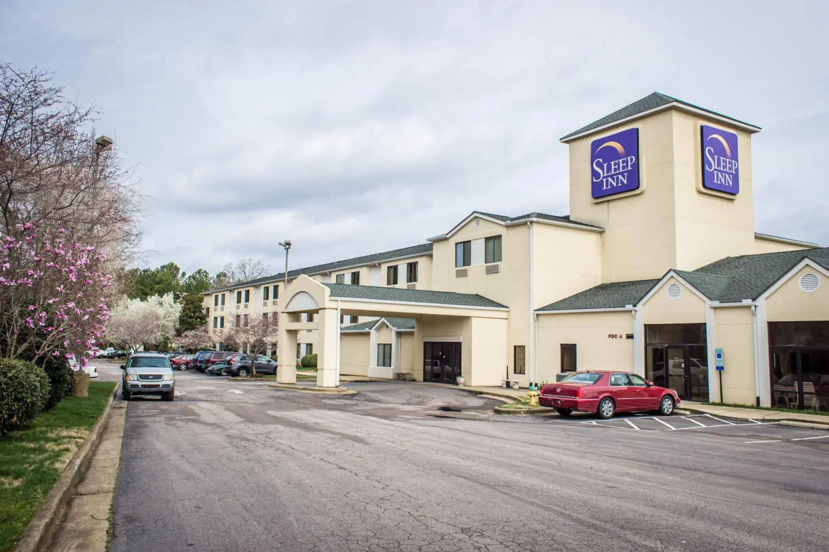 Clarion Pointe Wake Forest - Raleigh North