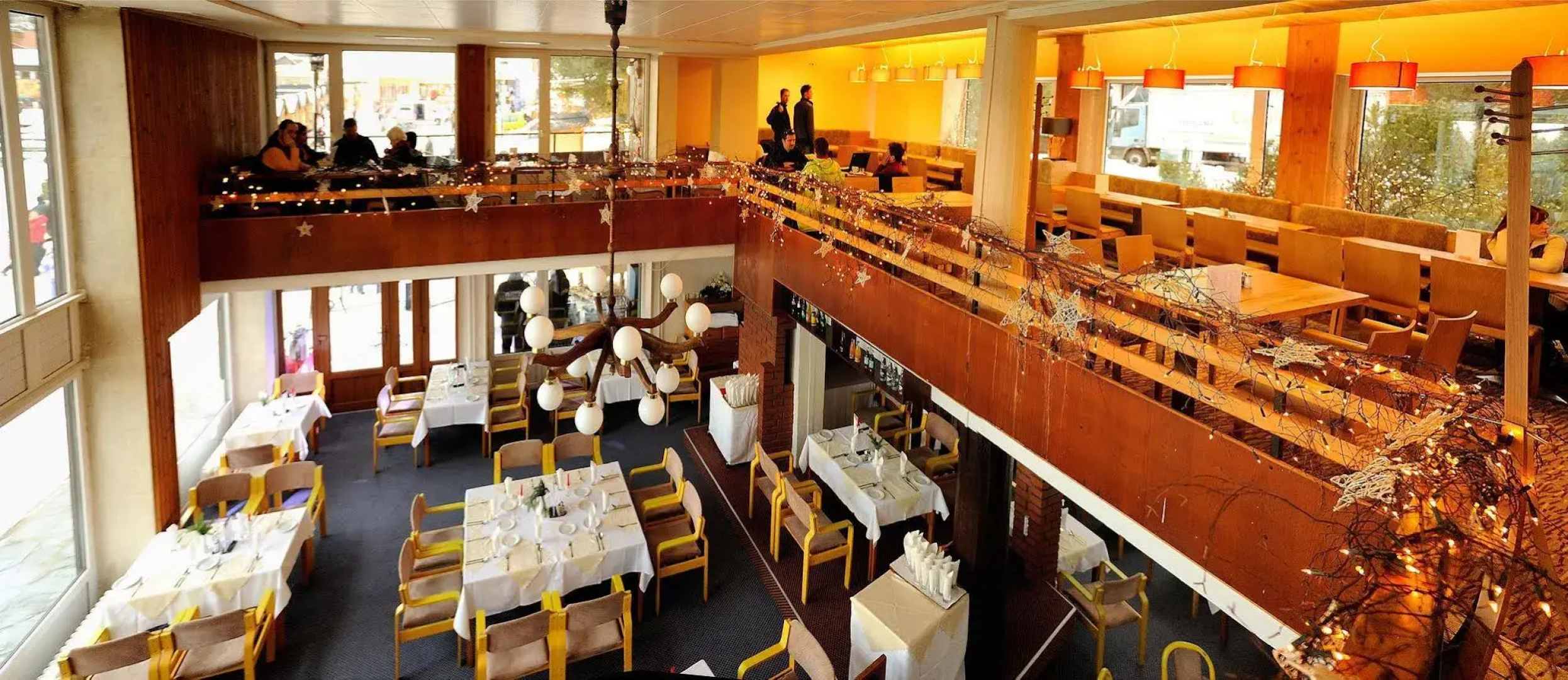 Hotel FIS