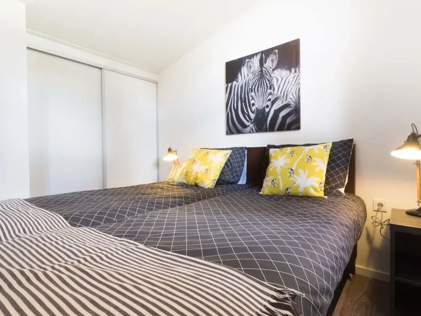 Chalet in a Holiday Park, 18 km. From Rotterdam