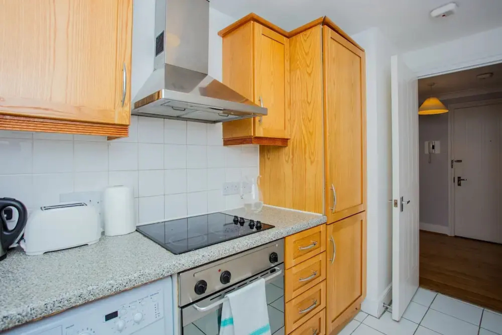 2 Bedroom Flat In East London