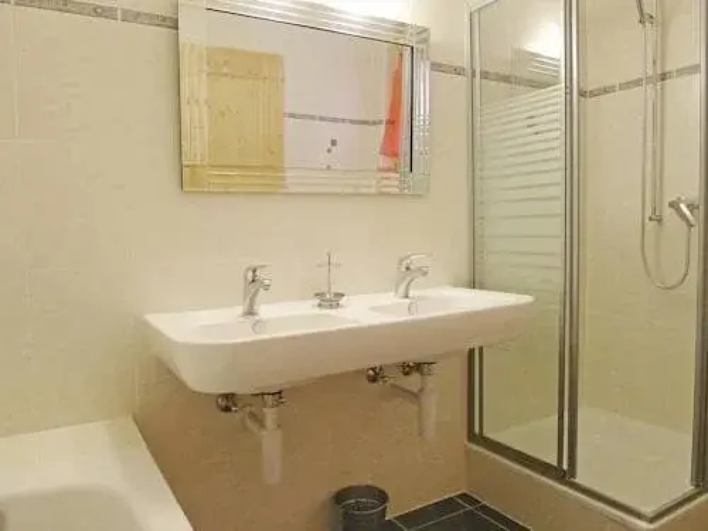 Chalet Chalet Double Rouge