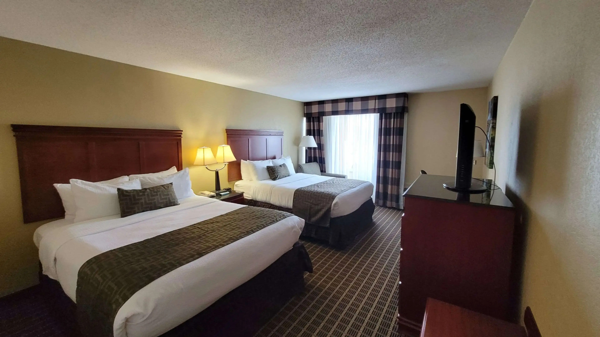 Best Western Plus Bridgeport Inn