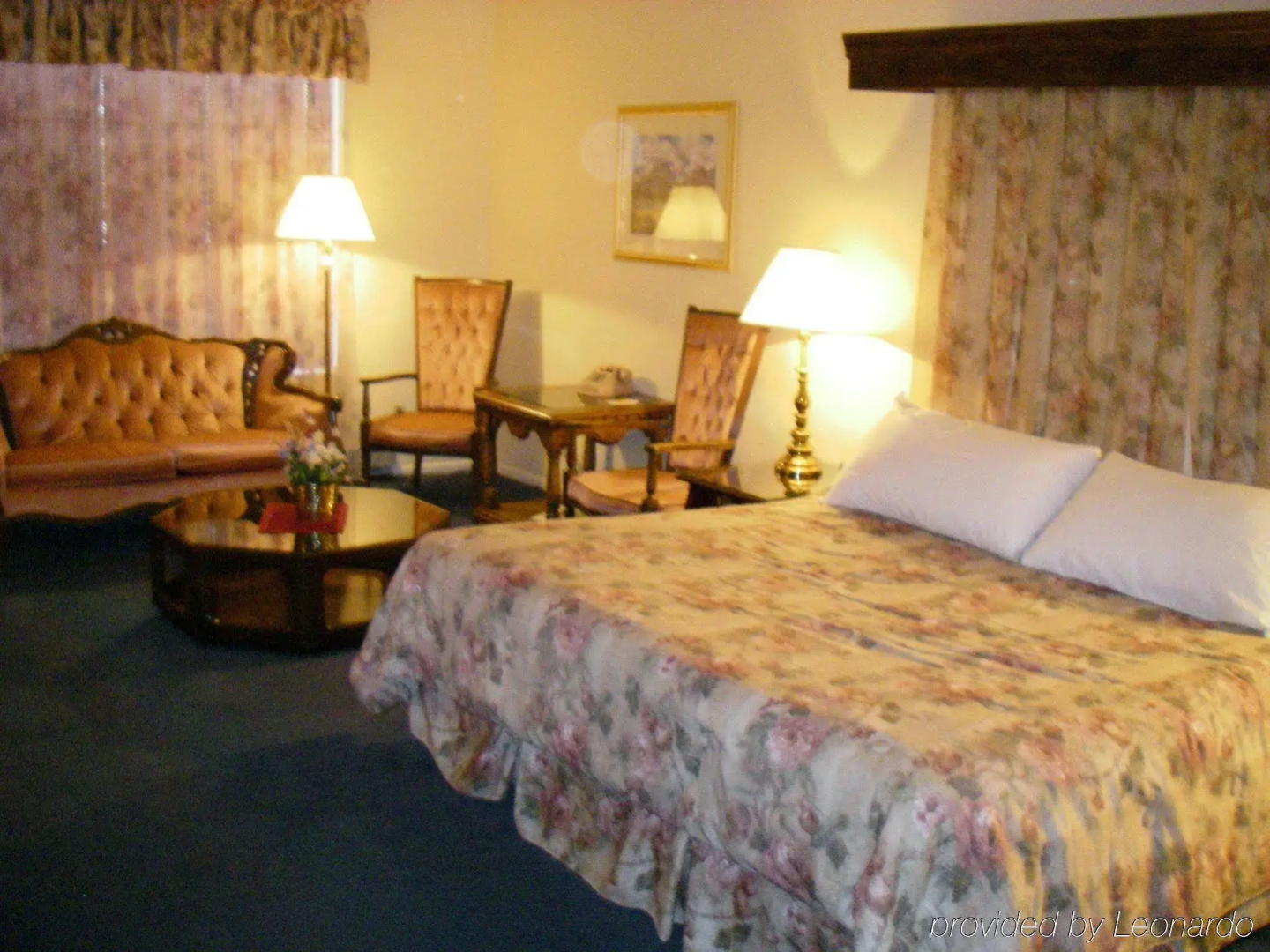 Swiss Chalet Inn