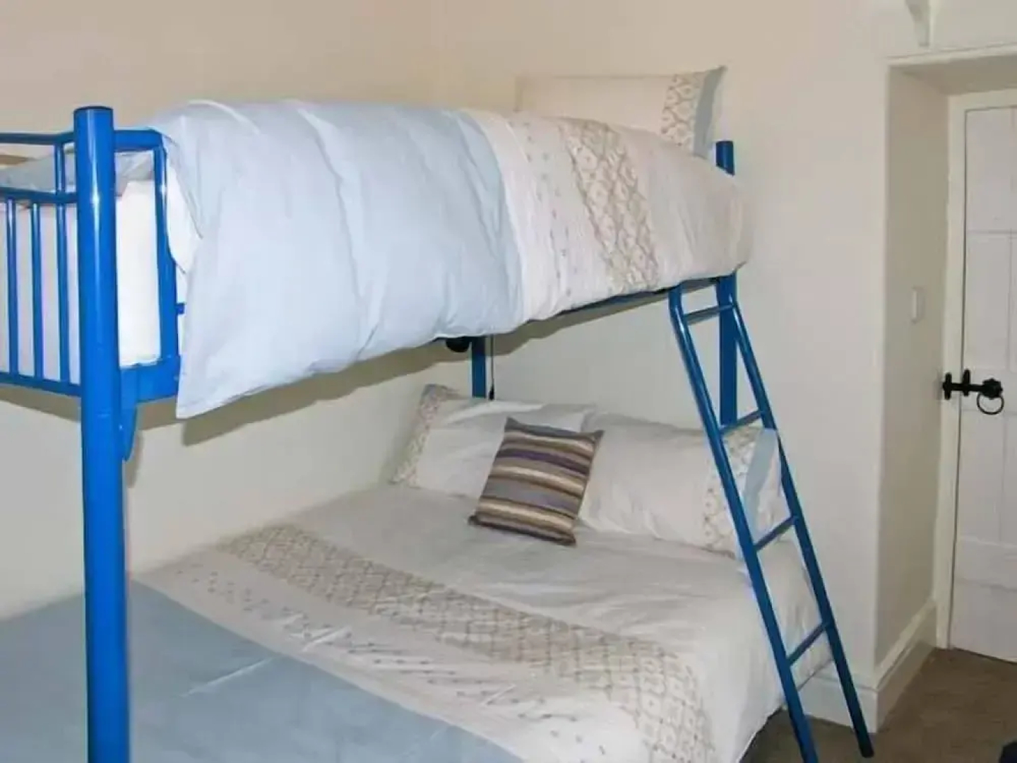 Hendre Aled Farmhouse