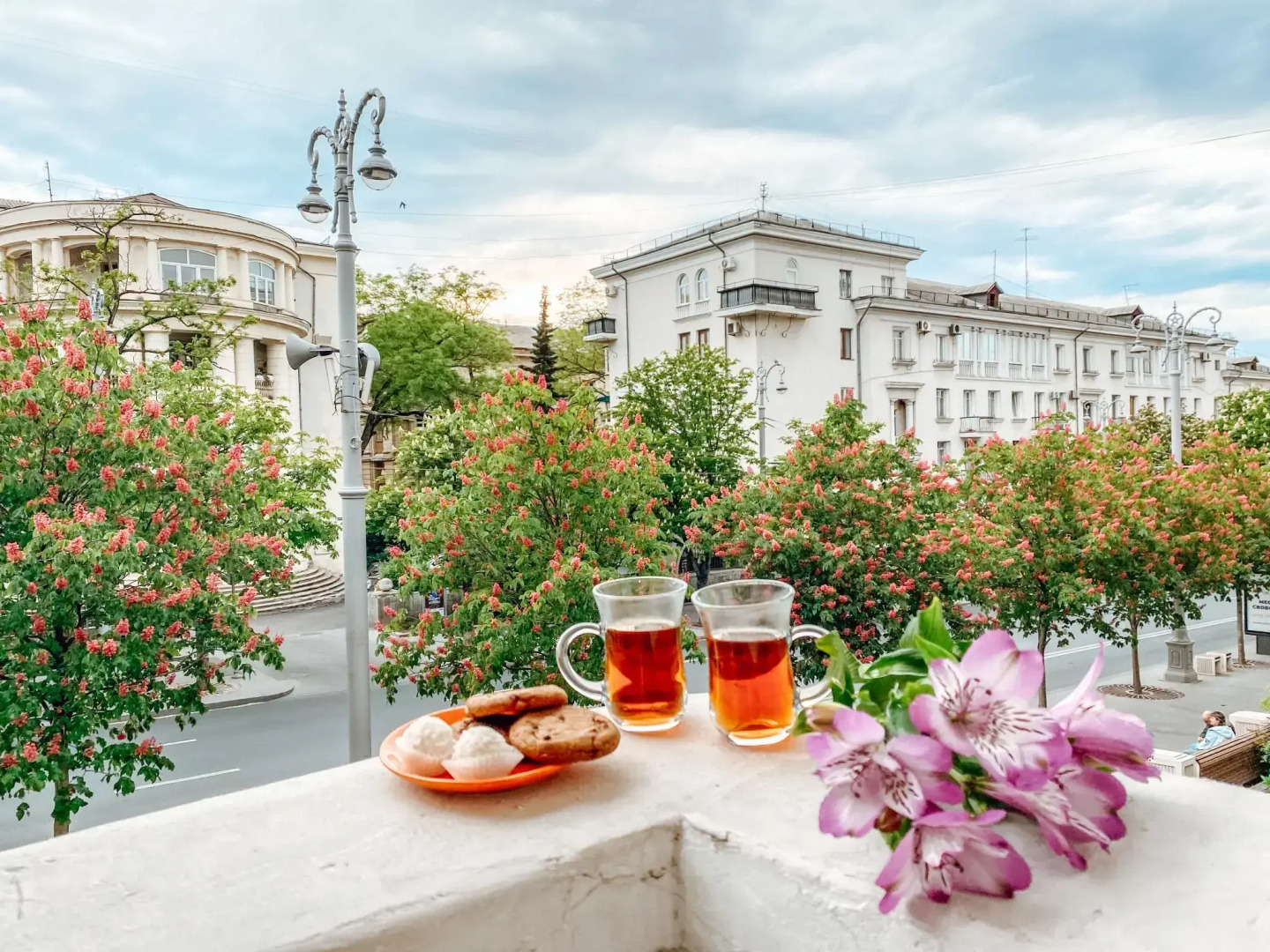 Апартаменты Счастье жить в центре Севастополя на ул. Большая Морская, д.41