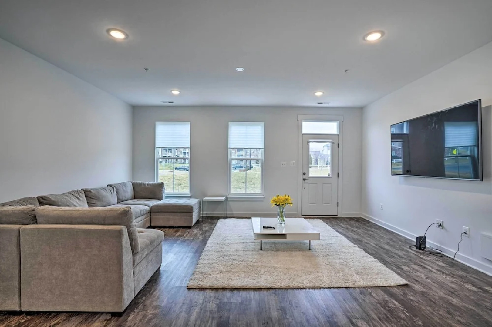 Modern Townhome 4 Mi to Downtown Frederick!