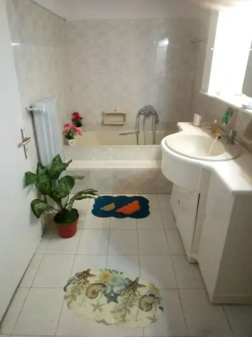 Villa Angela, Traditional house in the village