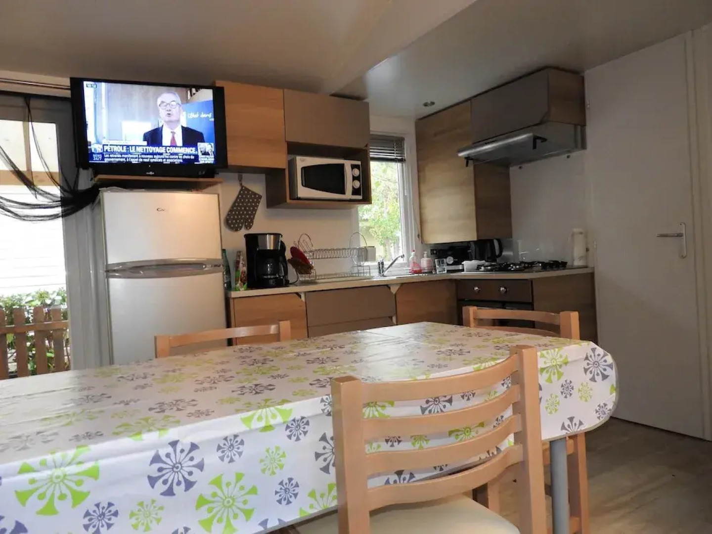 Bungalow With 3 Bedrooms in Valrasplage, With Shared Pool, Terrace and Wifi - 1 km From the Beach