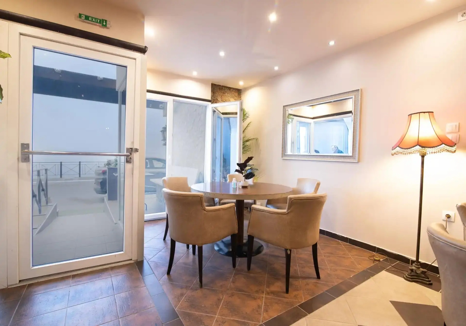 Votsalakia Hotel & Luxury Apartments