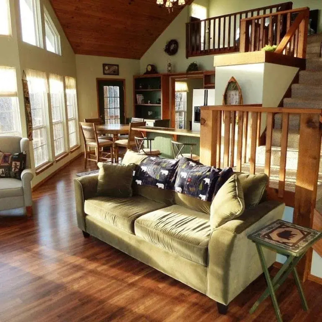 Lost Bridge Lake House