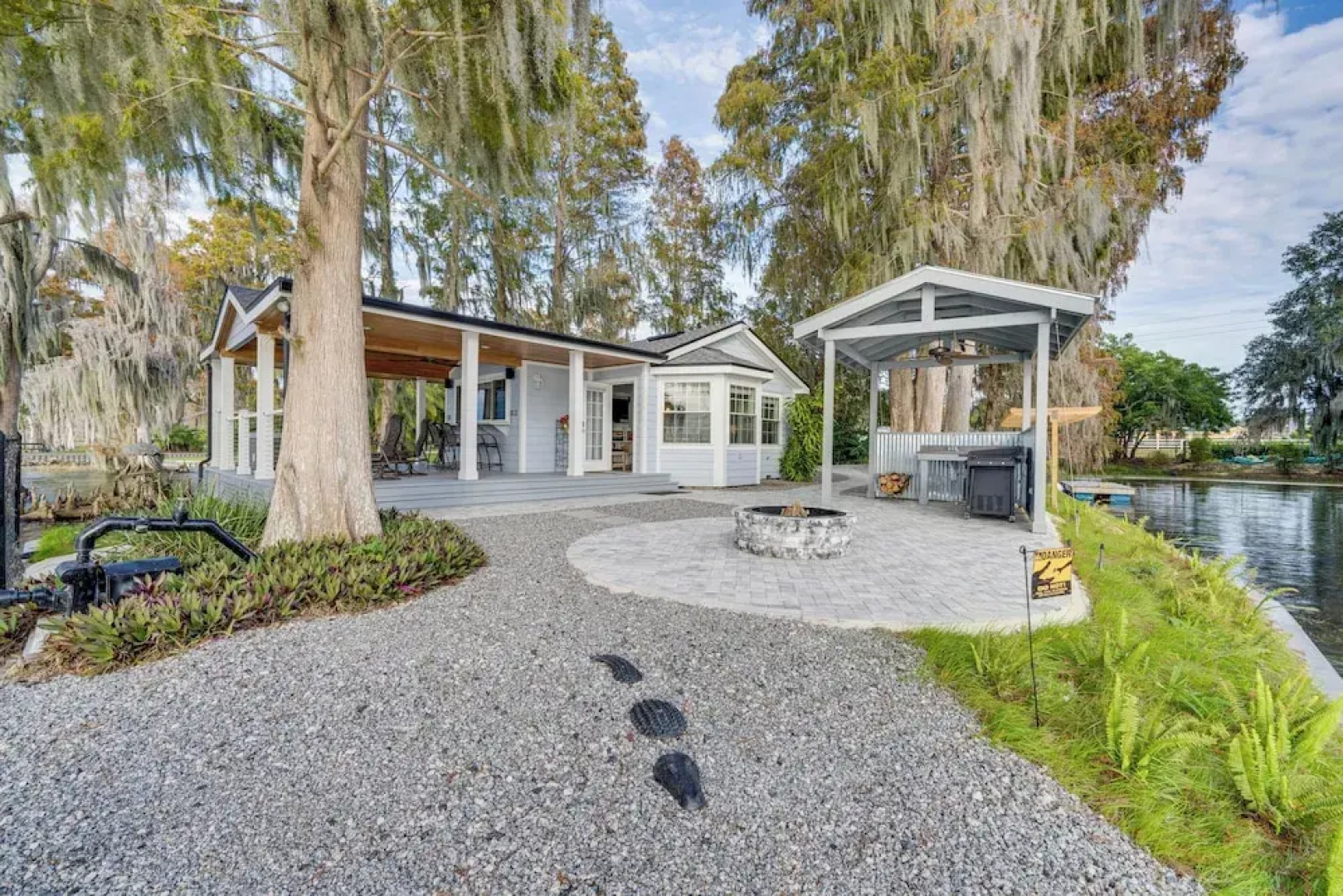 Hot Tub & Fire Pit: Lakefront Home on Lake Eloise