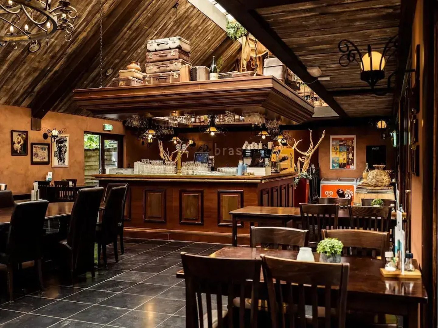 Chalet Near Trails & Town