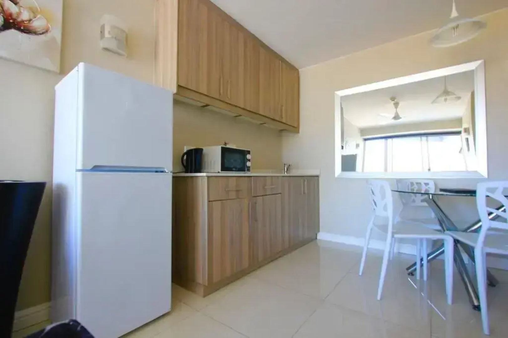 Ocean Breeze Hotel