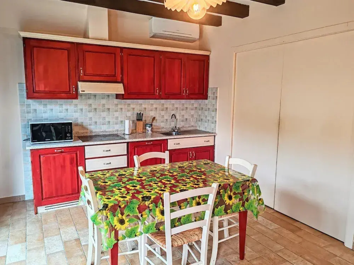 Farmhouse in Marche With Pool & Wine Tours