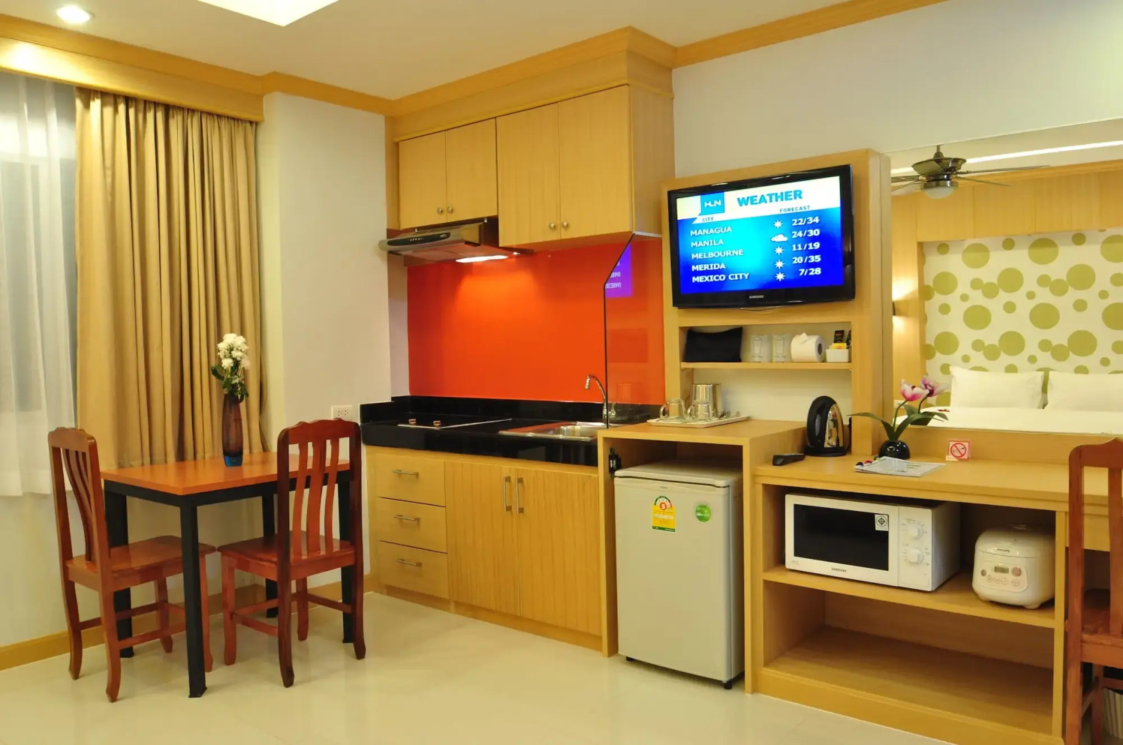 Green Harbor Hotel & Service Apartment