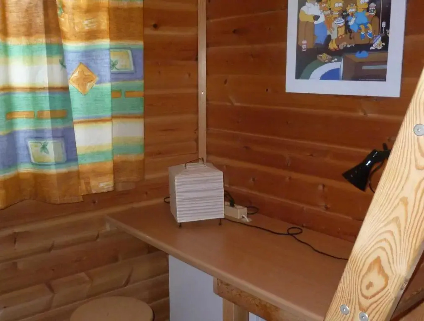 Holzblockhaus mit Kamin am Kite-, Surf- und Badestrand