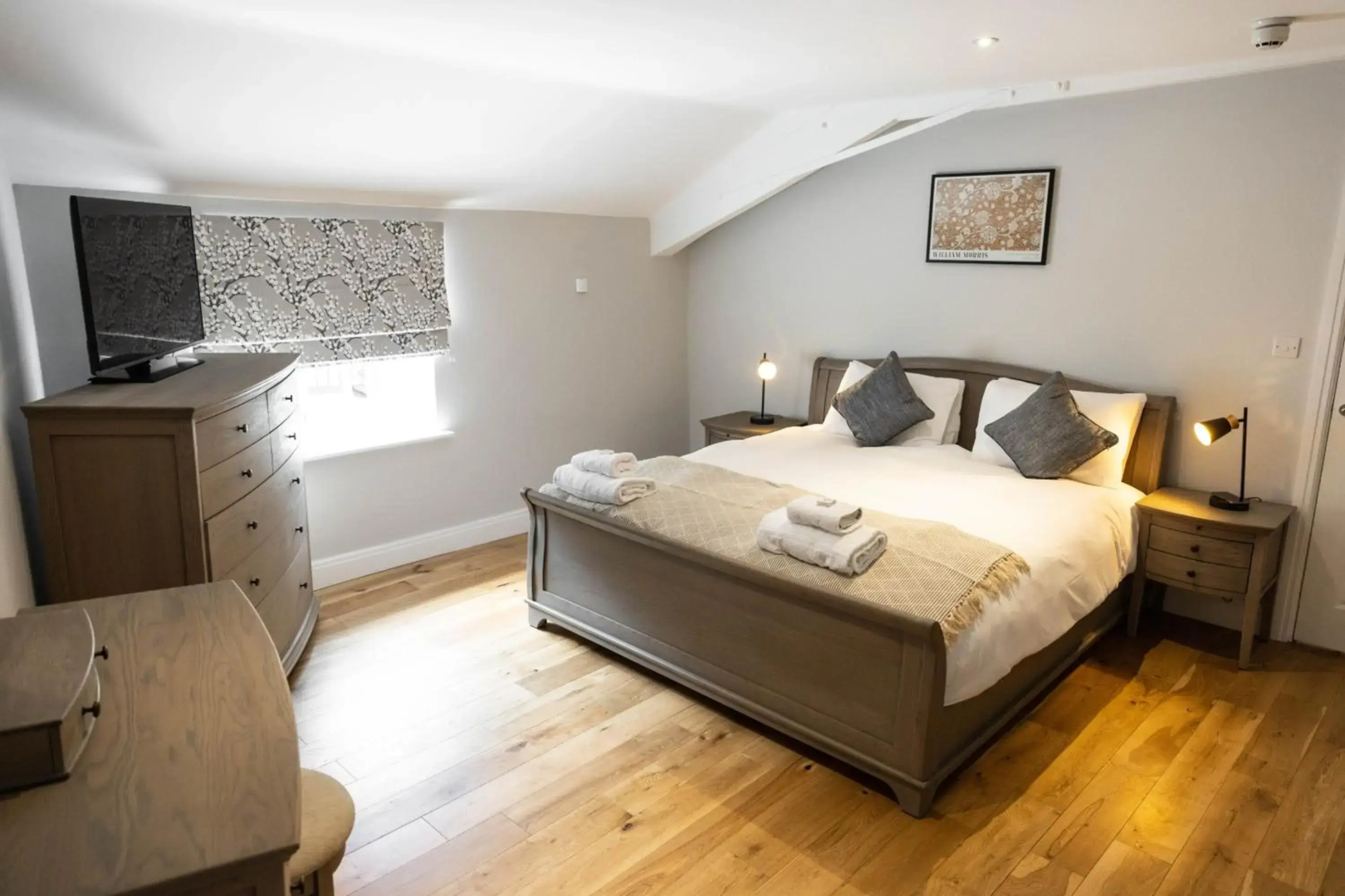 Serviced Guest ApartSuites The Unicorn