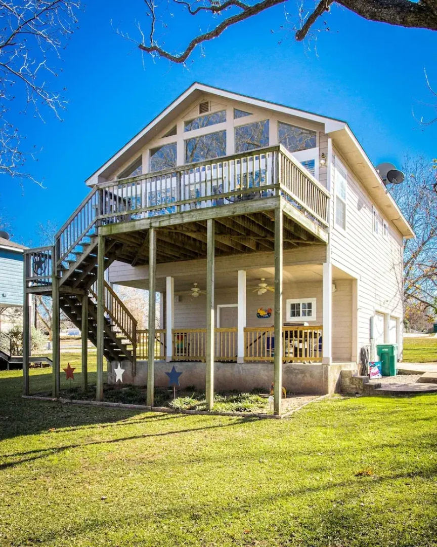 Pet Friendly Retreat on Lake Lbj!