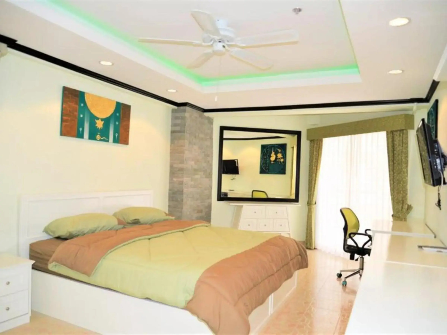 Jomtien Beach Condominium