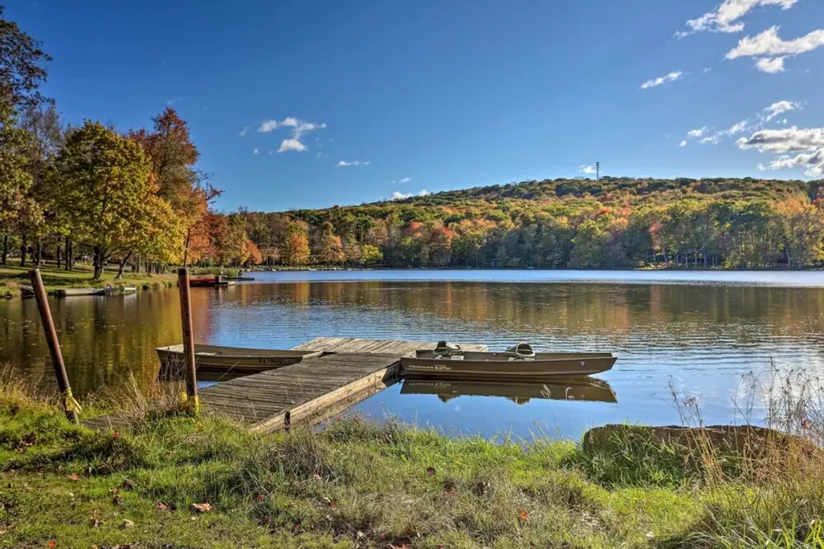 1 Block to Lake: Poconos Getaway w/ Fire Pit!