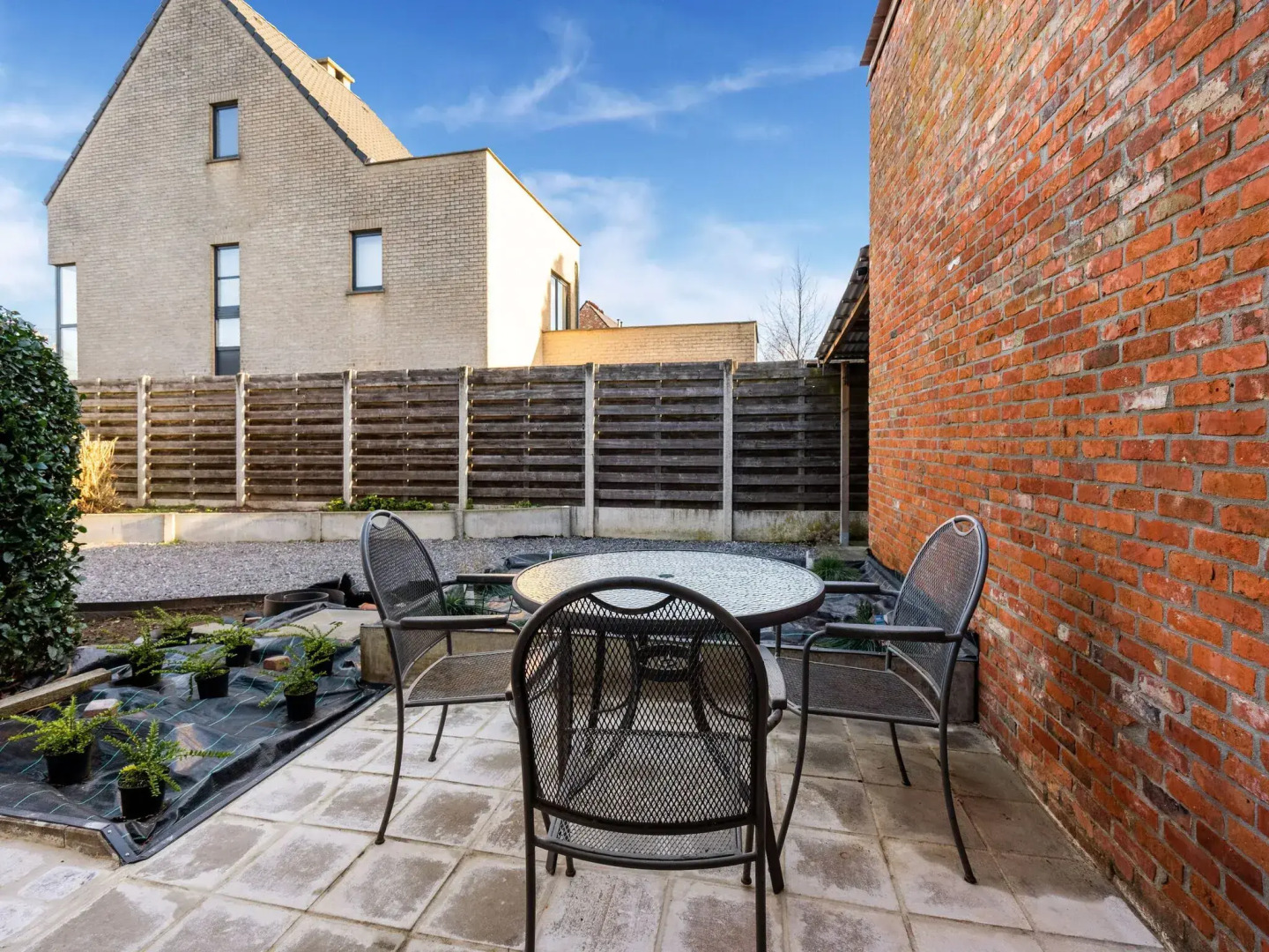 Herselt Garden Shed Retreat