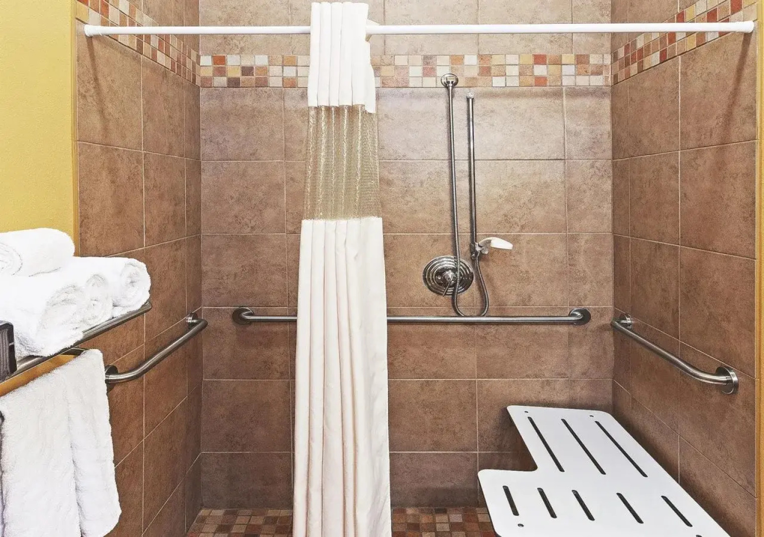 La Quinta Inn & Suites by Wyndham Eastland