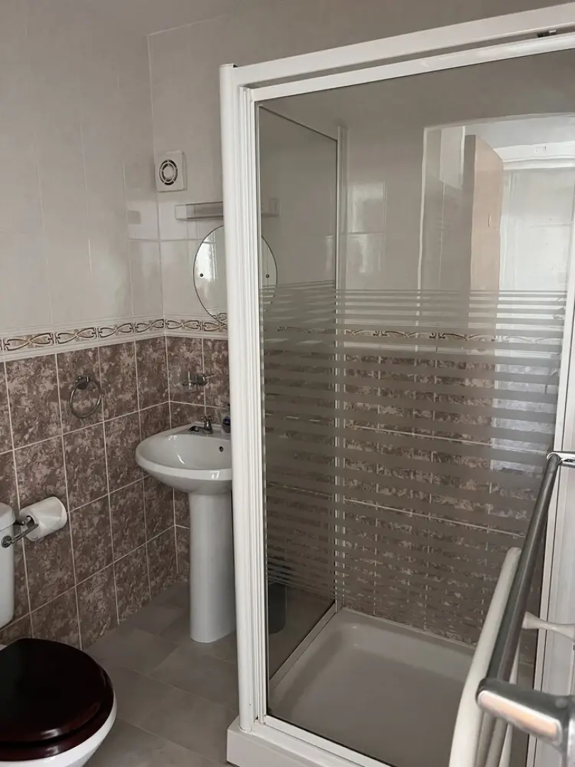 Sea View Hotel - Sandpebbles