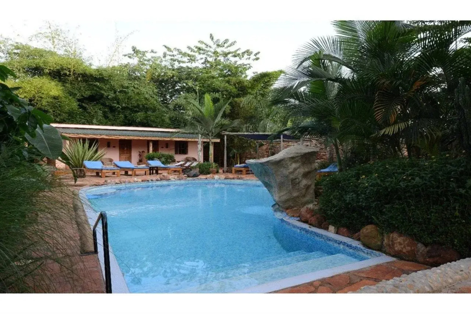 2 Friends Guest House