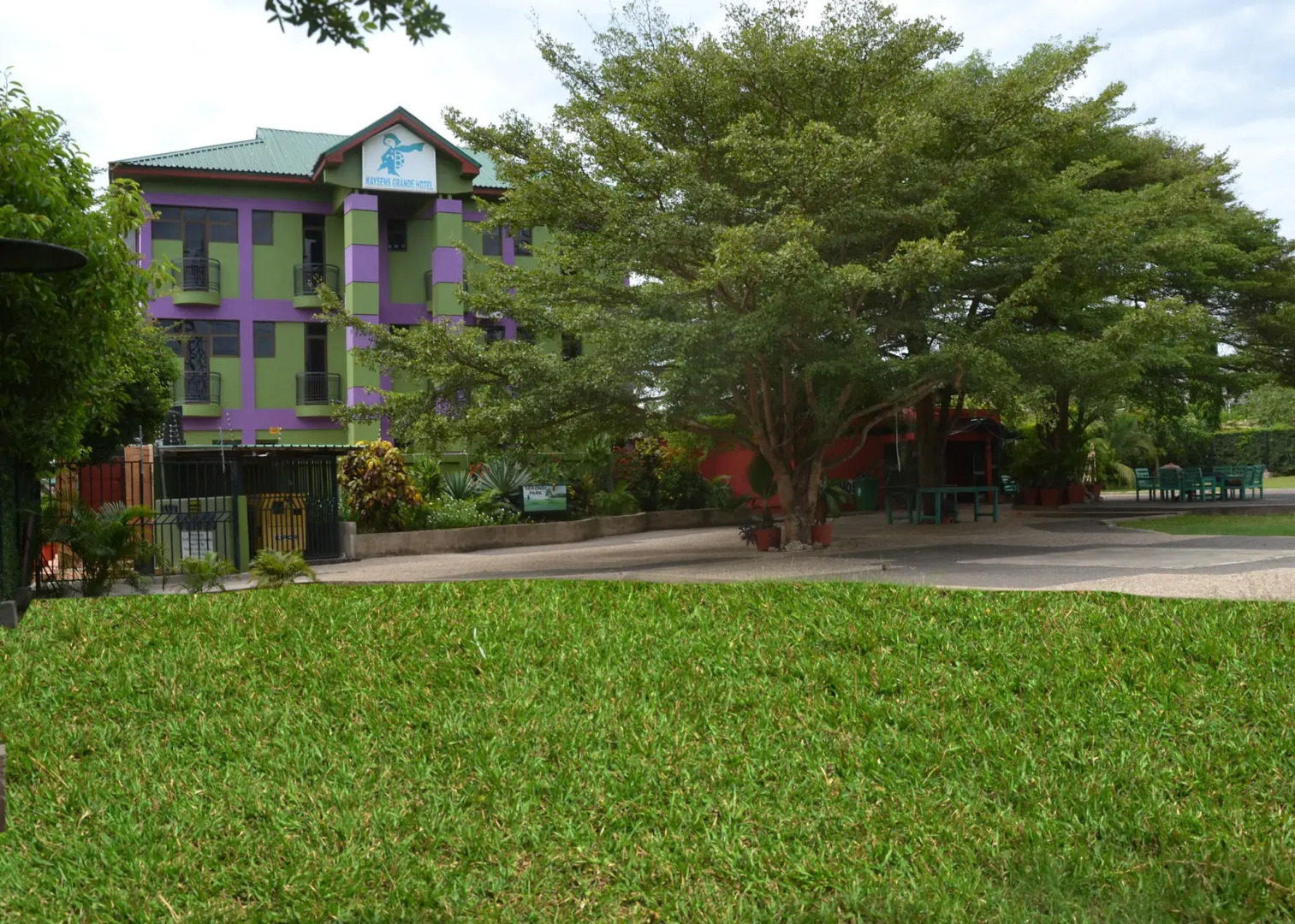 Kaysens Grande Hotel