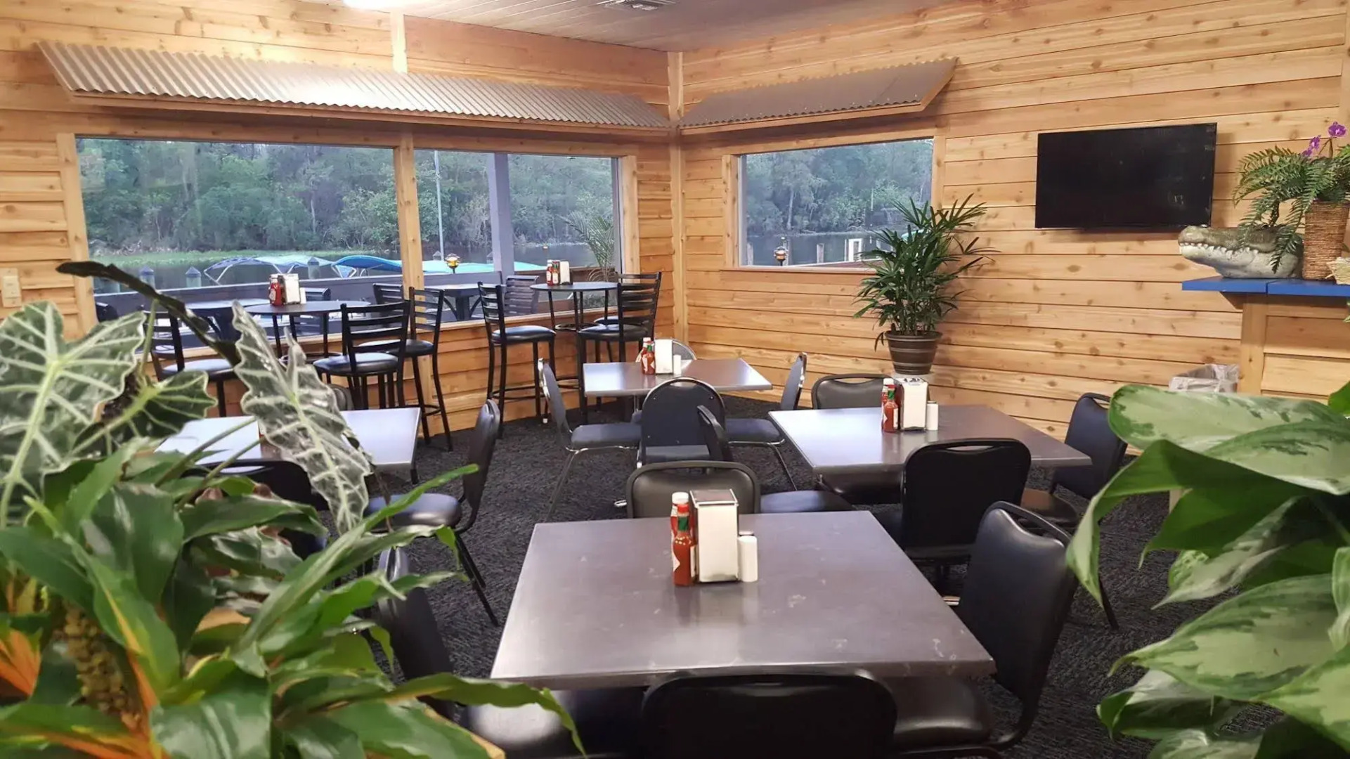 Hontoon Landing Resort & Marina