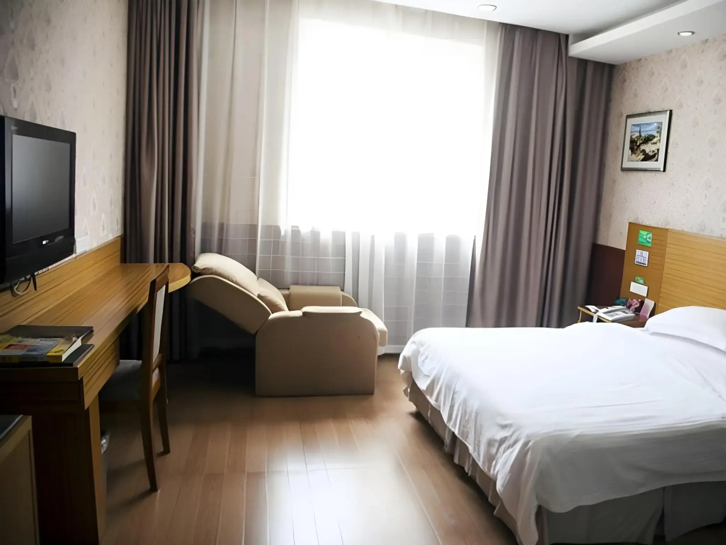 GreenTree Inn WenZhou XiaoNanMen Express Hotel