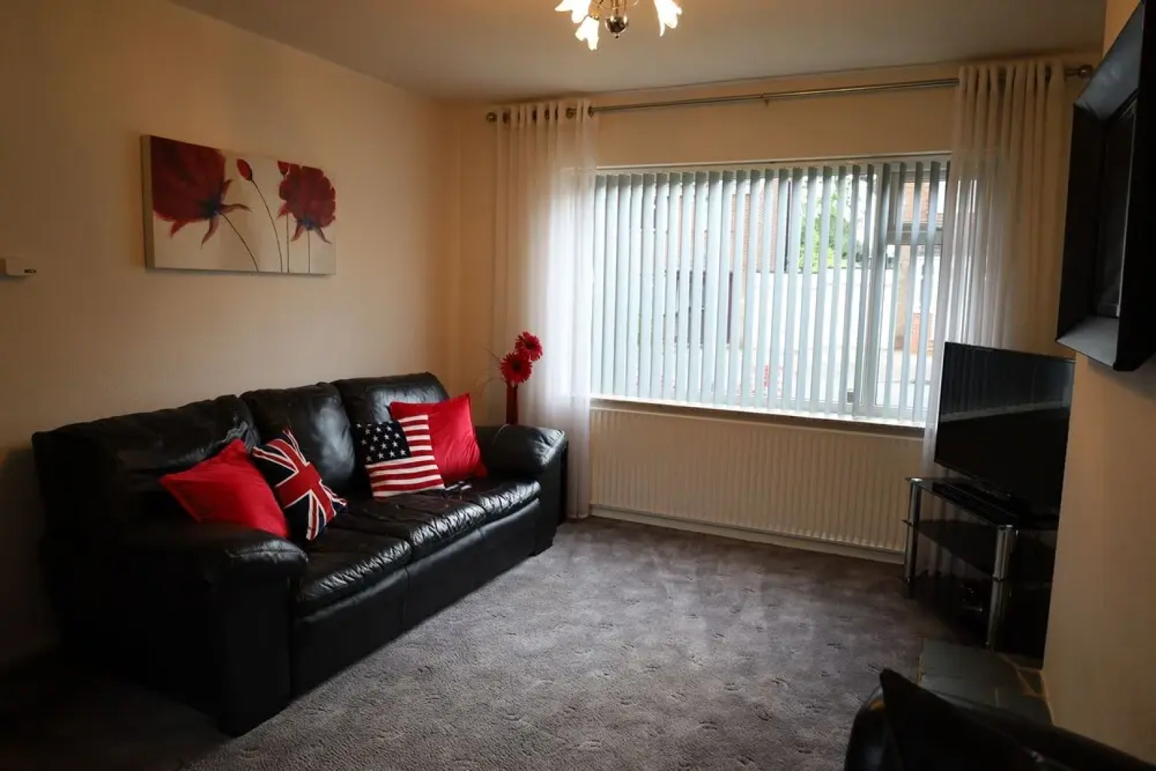 Ideal Lodgings in Whitefield