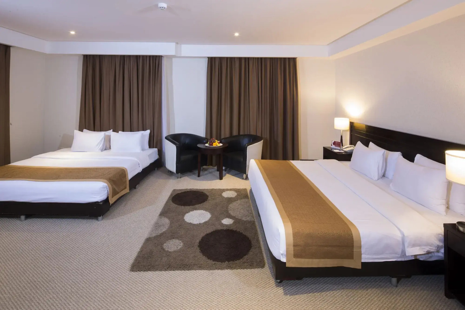 Monroe Hotel & Suites