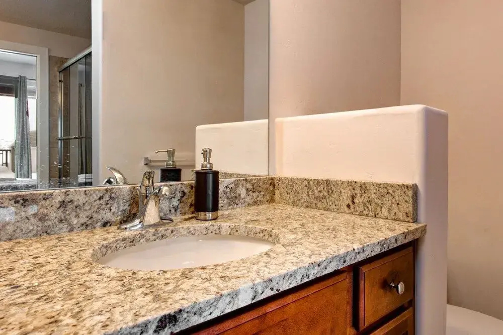 Newpark Townhouse by RedAwning