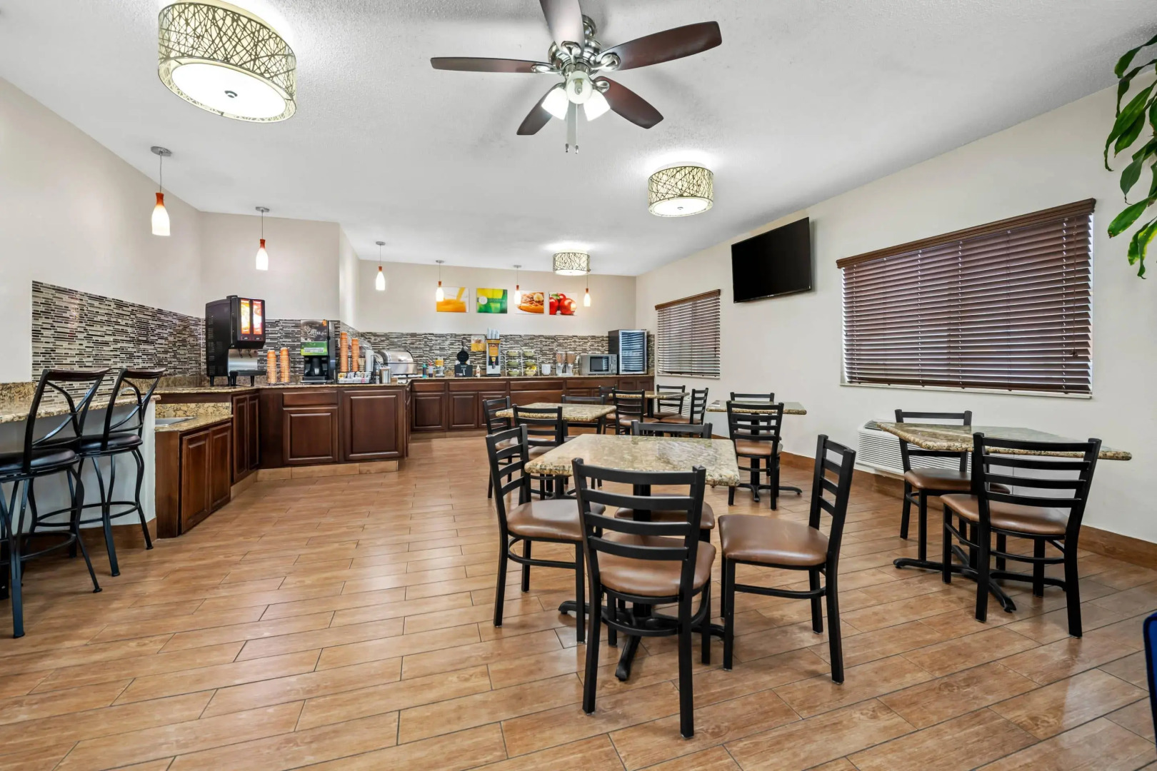 Quality Inn Dubuque on Hwy 20