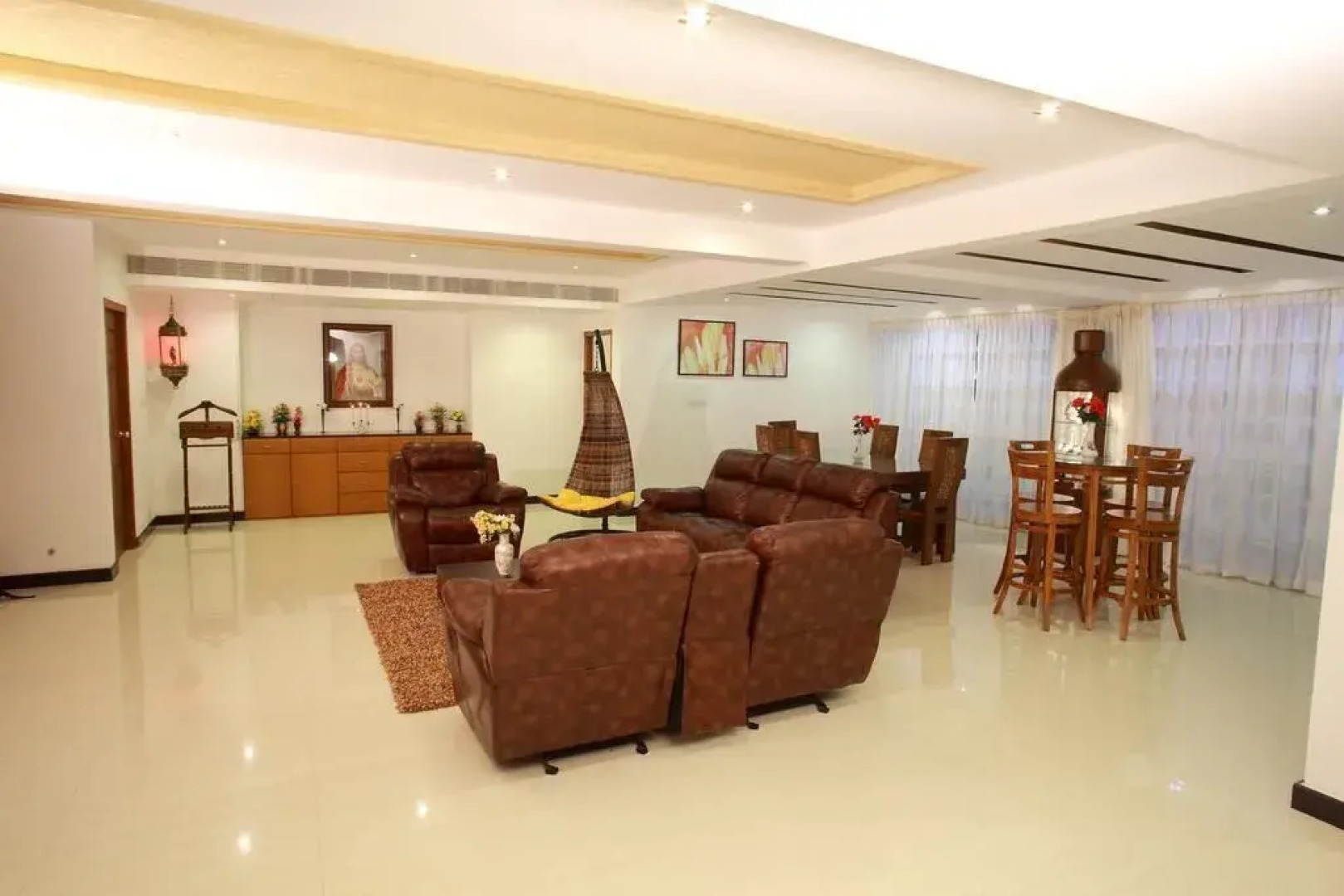 Phils Residency & Banquets