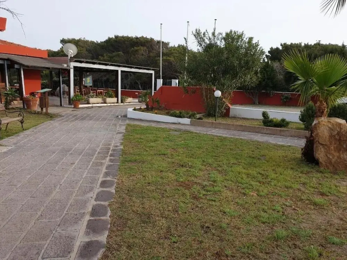 Hotel Club Mezzaluna