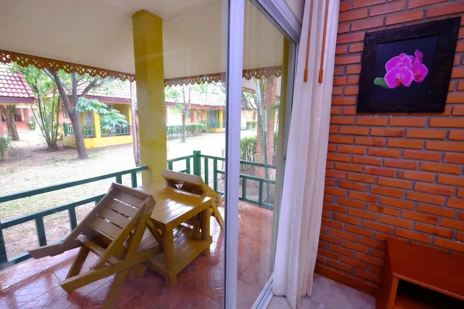 Chomdao Hotel & Resort