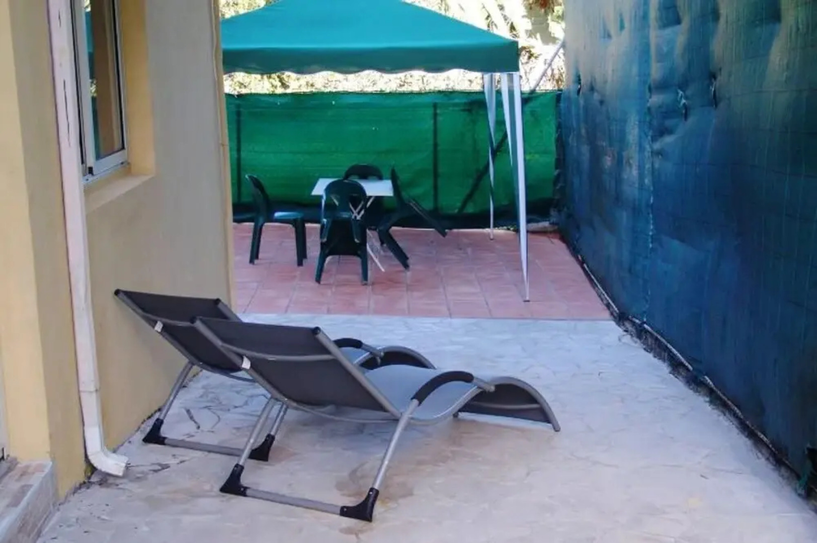 Apartment With one Bedroom in Goyave, With Wonderful Mountain View, Enclosed Garden and Wifi - 2 km From the Beach