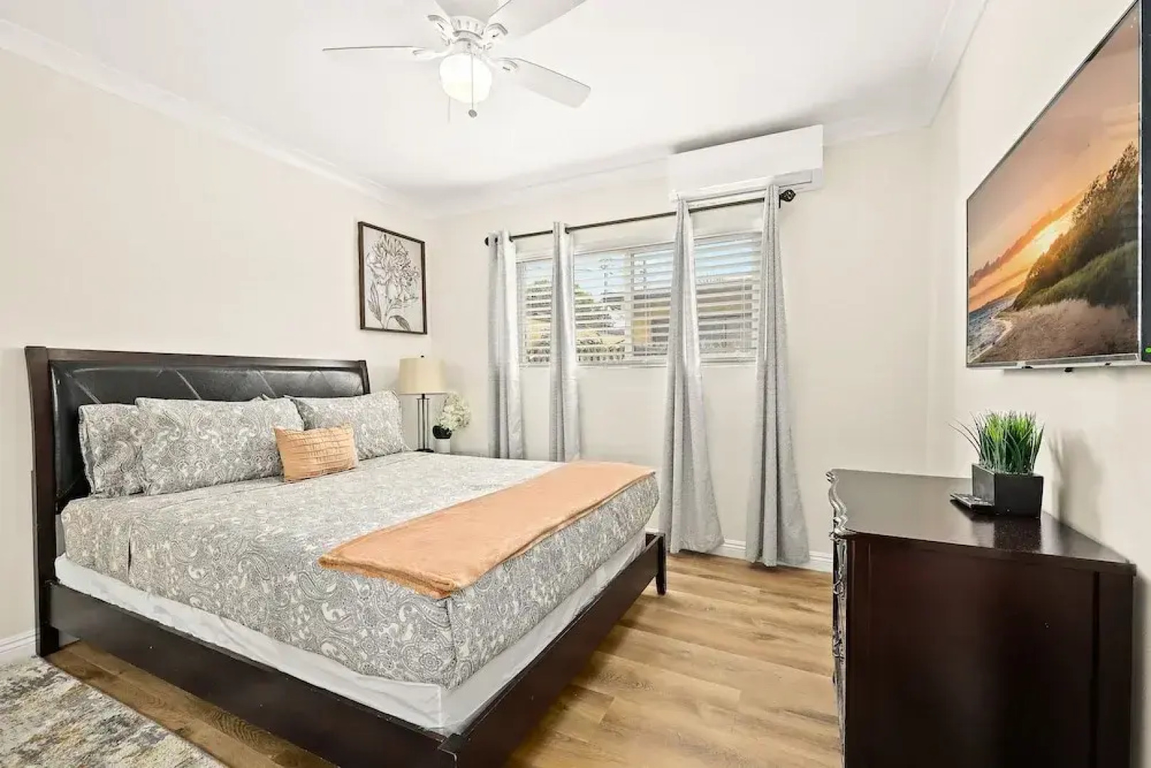 Bright&Cozy Getaway 10min to Downtown LA