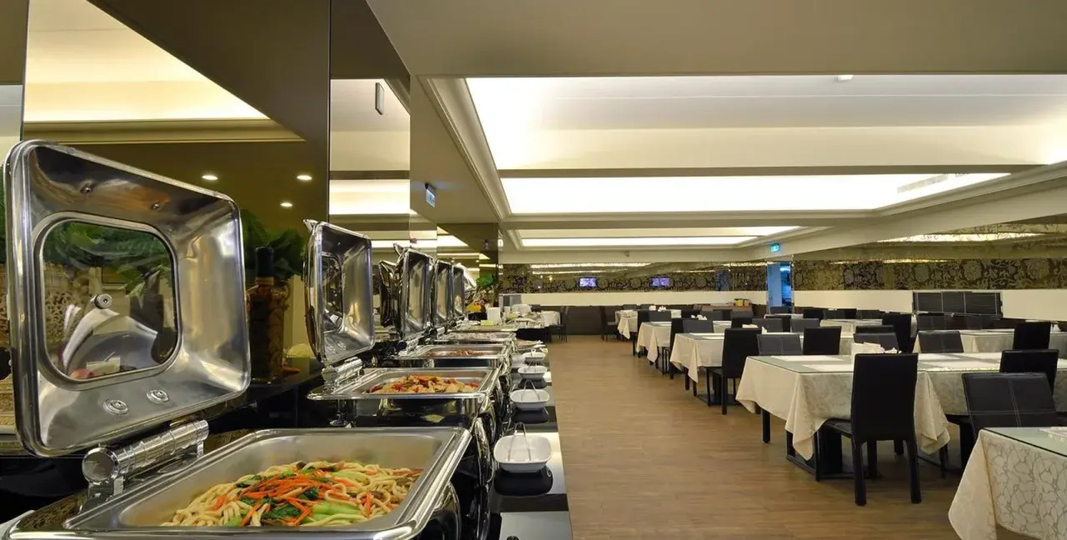 King's Paradise Hotel