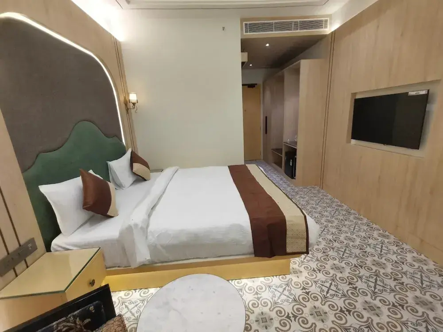 Hotel The Raghavas'