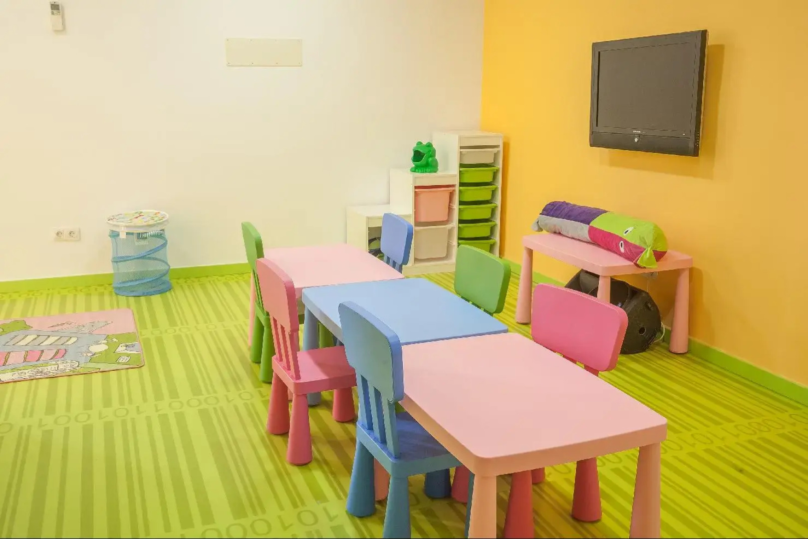 Royal Sunset Beach Club