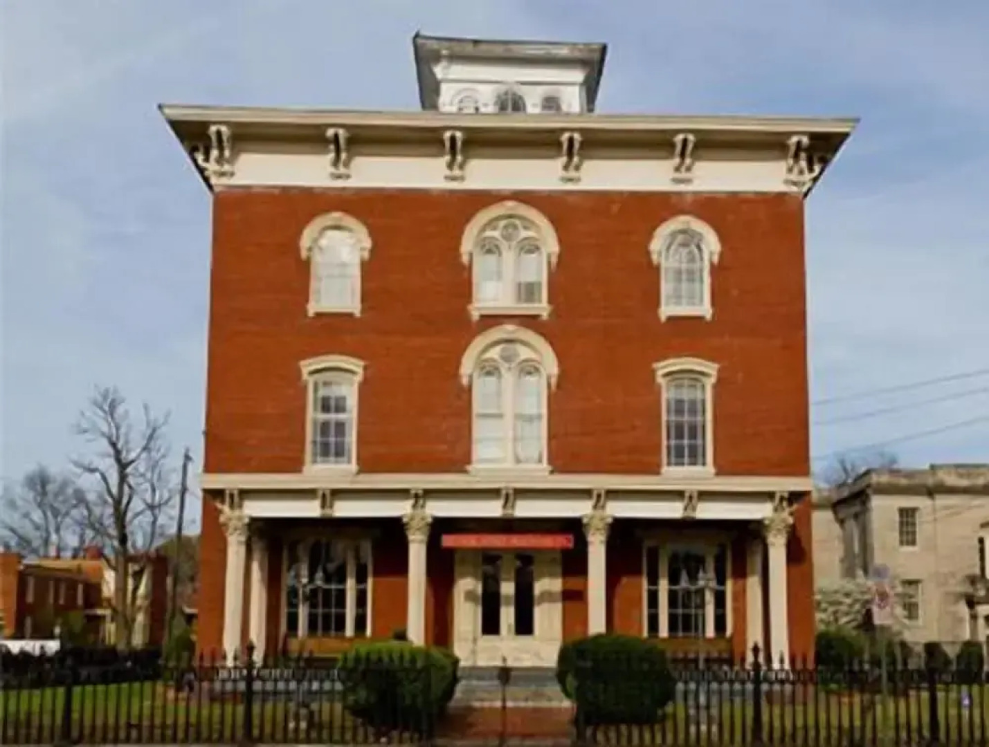 Ragland Mansion Bed & Breakfast